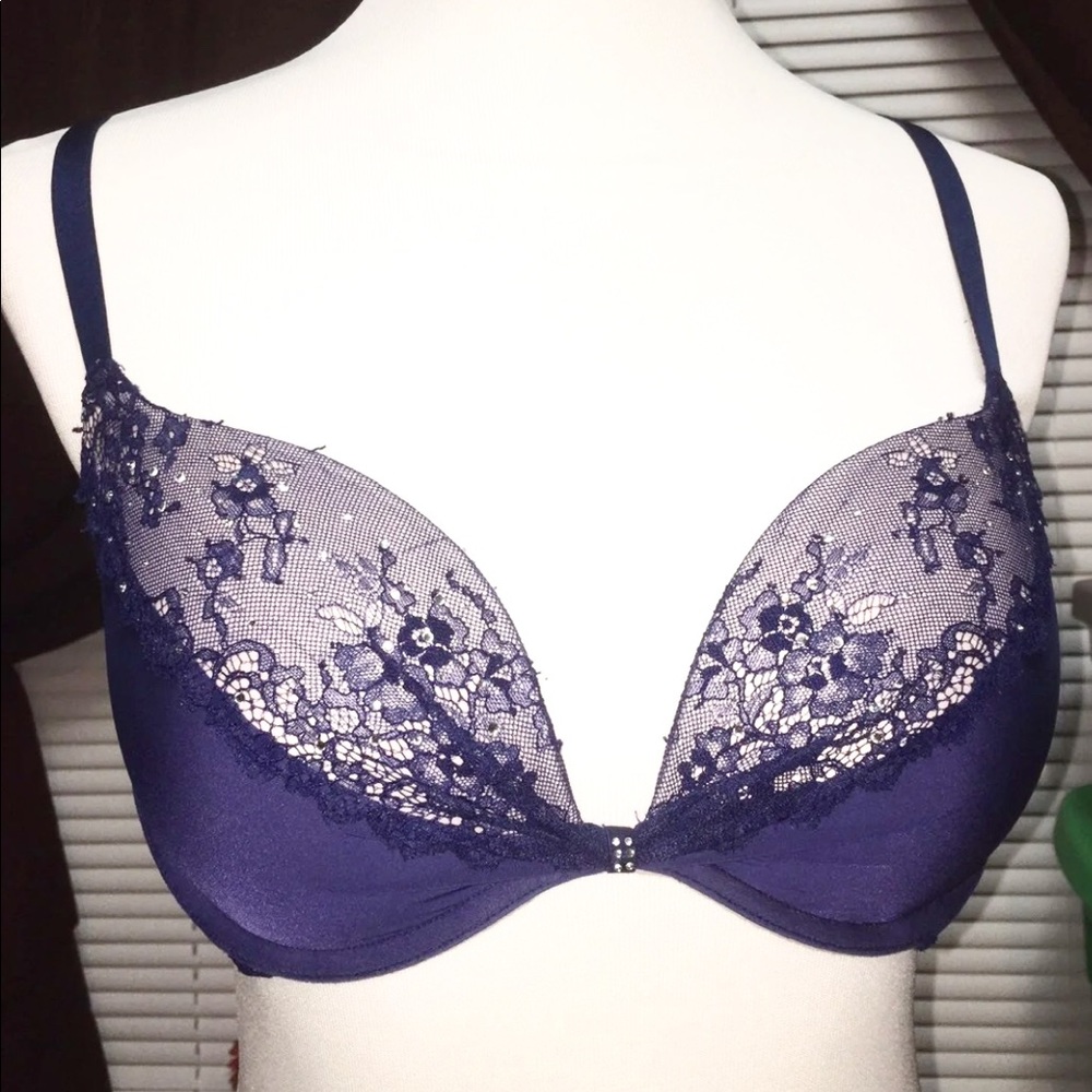 Very nice VS bra